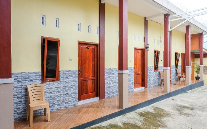 RedDoorz near Wisata Kalianget Wonosobo