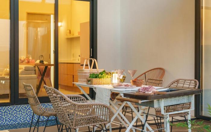 Gyeongju Rose Breeze pool villa Pension