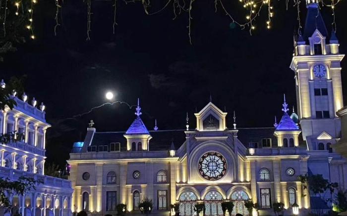 Chonpines Hotel Wanmei Yipin Dalian Railway Station