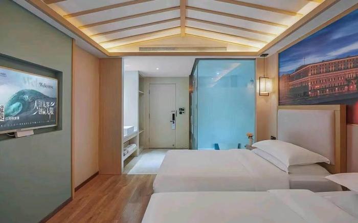 Vienna Classic Hotel Shandong Qingdao Chengyang District Zhengyang Middle Road Metro Station