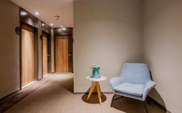 Home Inn Neo Zhuji High-speed Railway Station Powerlong Plaza