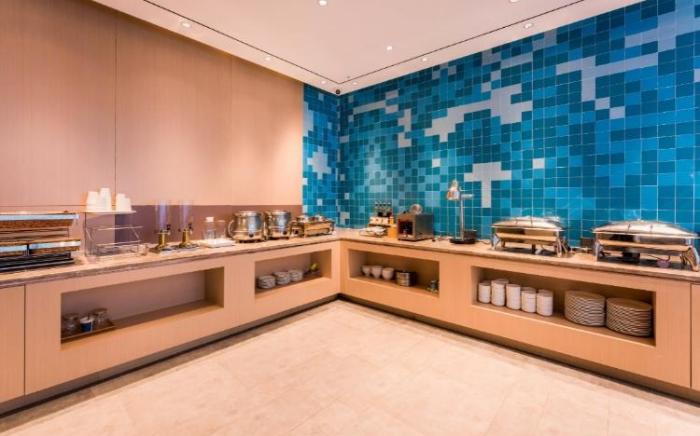 Home Inn Neo Nanchang Tengwang Pavilion Children's Hospital Metro Station
