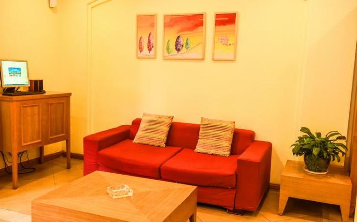 Home Inn Neo Jingdezhen Cidu Avenue