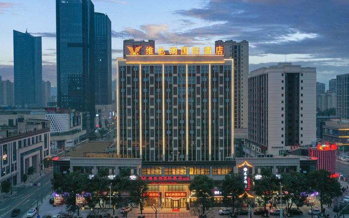 Vienna International Hotel Chongqing Tongliang Wuyue Plaza Longcheng Tianjie