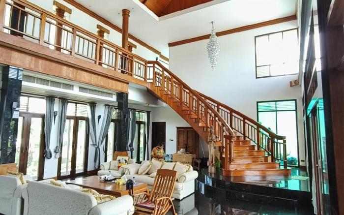 Phu-Pha Thara Villa Phuket