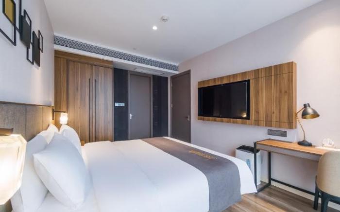 Home Inn Plus Changsha Wanjiali Gaoqiao