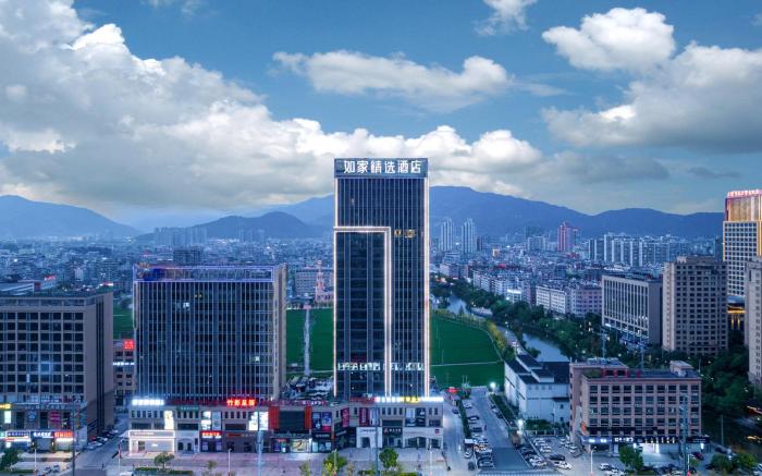 Home Inn Plus Wenzhou Yueqing Hongqiao