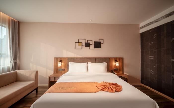 Home Inn Plus Liaocheng Wuxing Department Store New Oriental Plaza