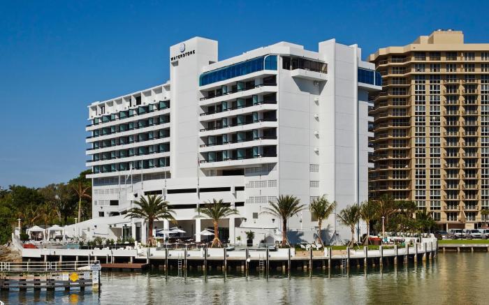 Waterstone Resort & Marina Boca Raton, Curio Collection by Hilton
