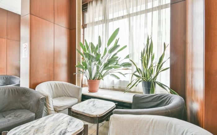 Cozy Comfort w AC on Victor Hugo street by NW