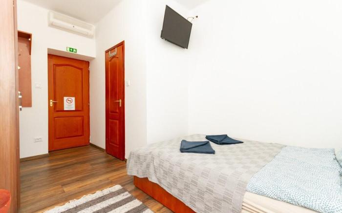 Kincső Guesthouse Room no.7 by Nw