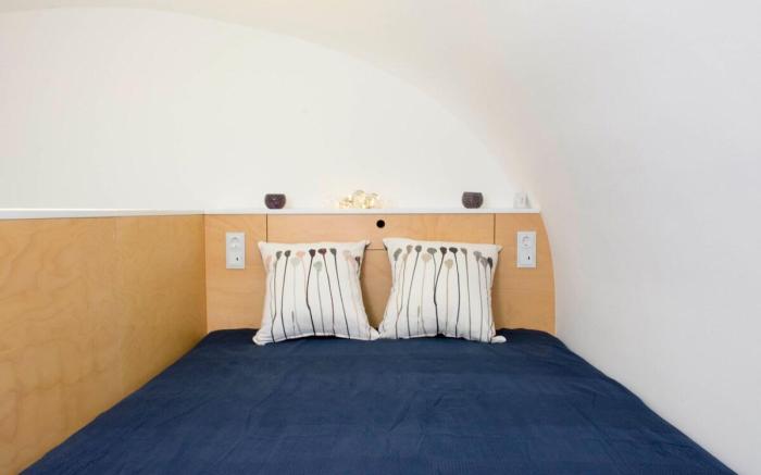 Eszter's Lovely Downtown Apartment by NW
