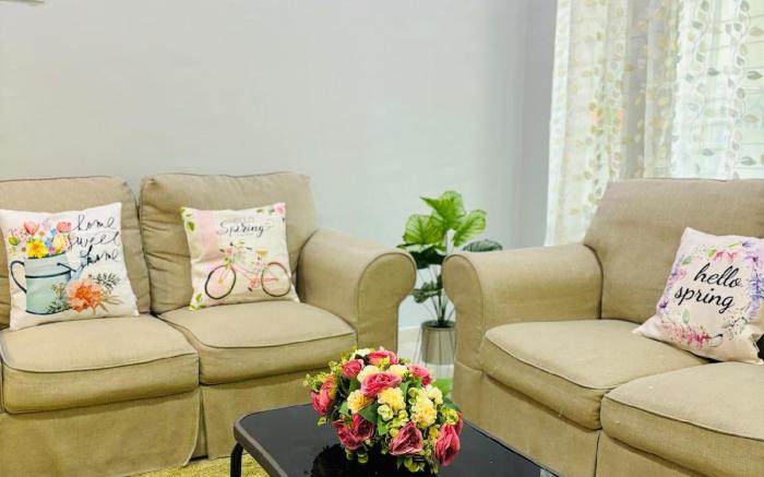 Connecting-2 Bedroom 4pax | Private Bathroom
