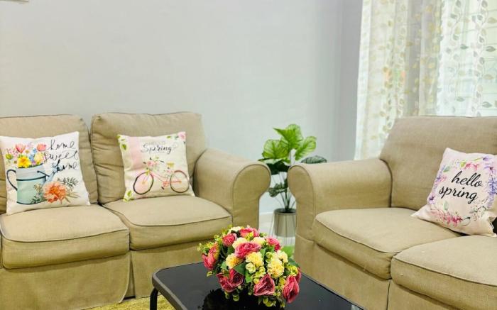 One King & 1 Queen for 4pax | Private Bathroom