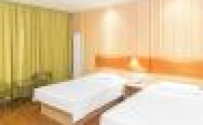 Home Inn Fuping Nanhan Street Qinzheng Plaza