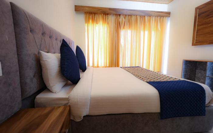 Hushvan Resorts