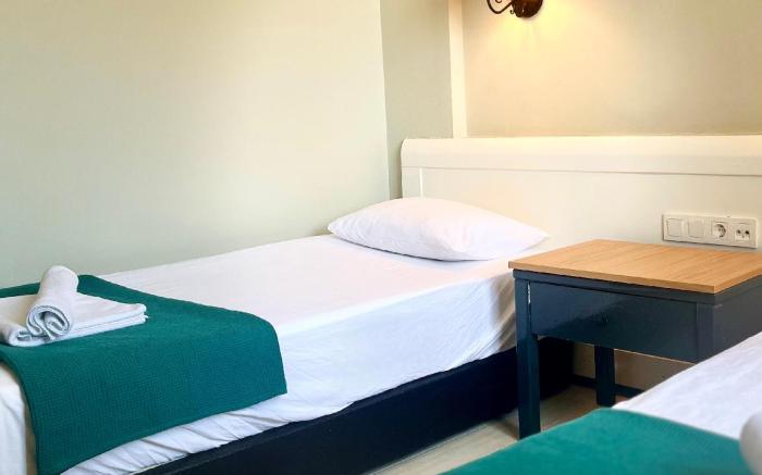 Two Seas Hotel