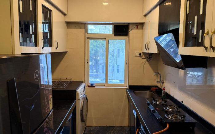 1BHK Modern Cozy Flat |Prime Location | Livin Cove