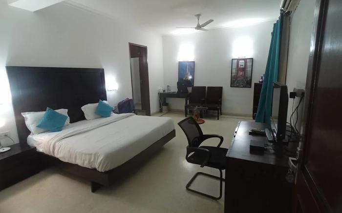 Essence Suite Hotel, Near IFFCO Chowk Gurgaon