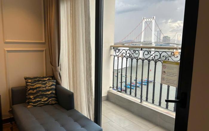 Luxury Apartment Golden Bay