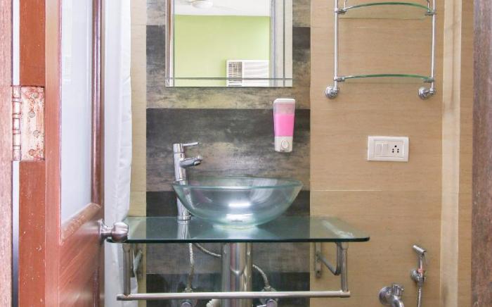 Calm and Cool 1 Bedroom Apt