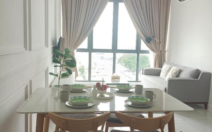 The Family Troika -1 Bedroom-