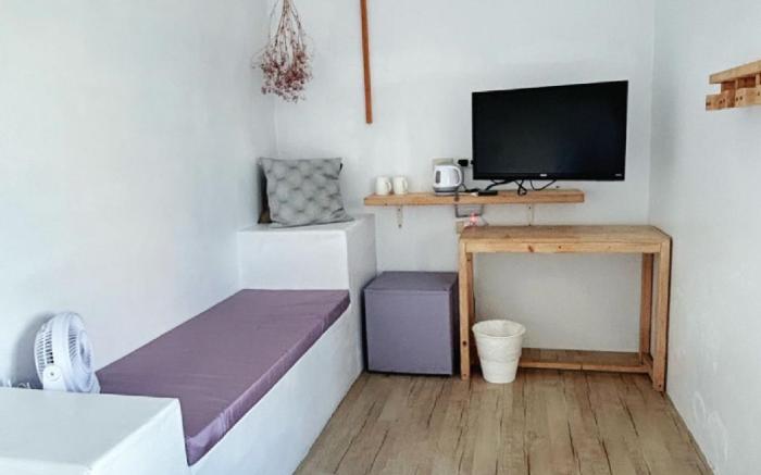 White & Light B&B