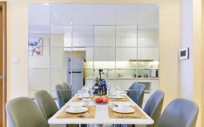 1BR extremely near mall, open-sky view