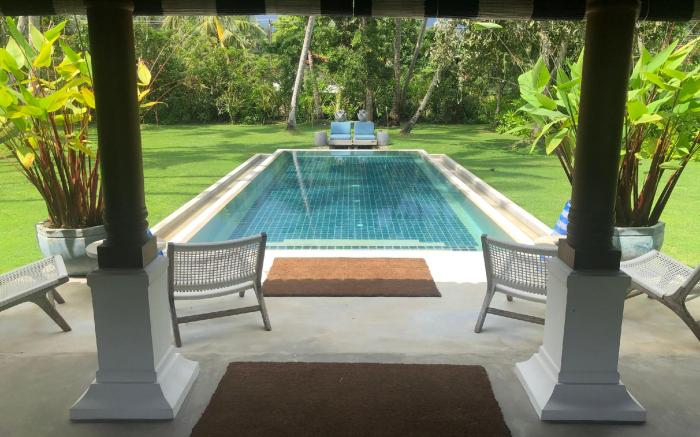 Villa Samaragiri, Talpe