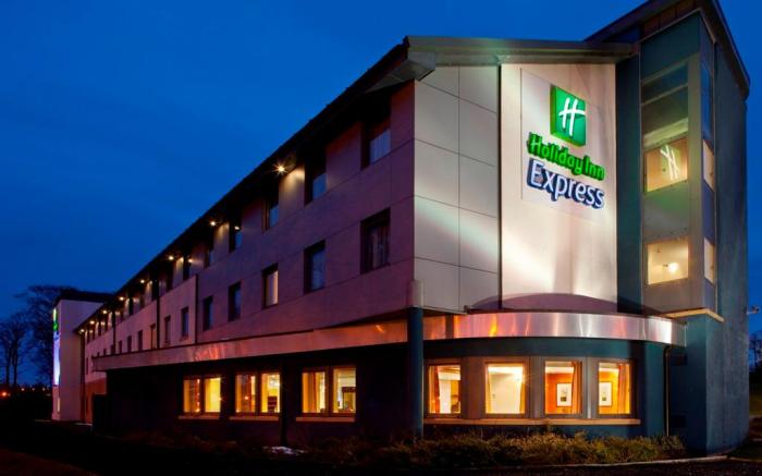 Holiday Inn Express Dunfermline