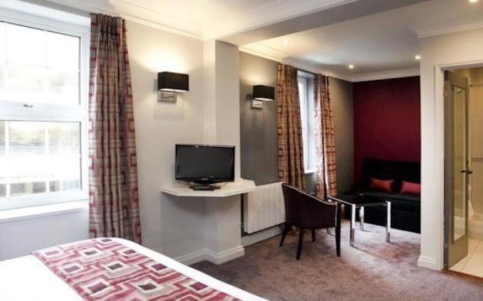 St James Hotel