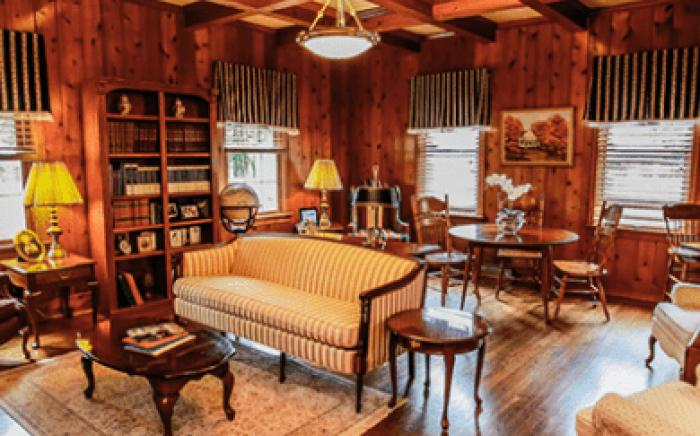 The Virginia Cliffe Inn
