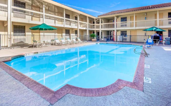 Coratel Inn & Suites By Jasper Wonderland