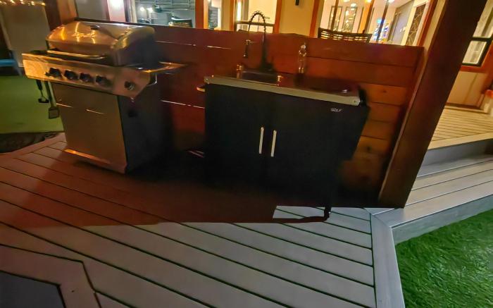 Sea Edge Beachside Hotel