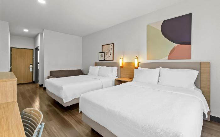 Spark by Hilton Houston Hobby Airport