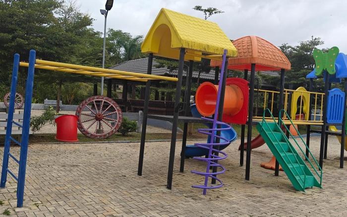 Vintage Trails By Ilara