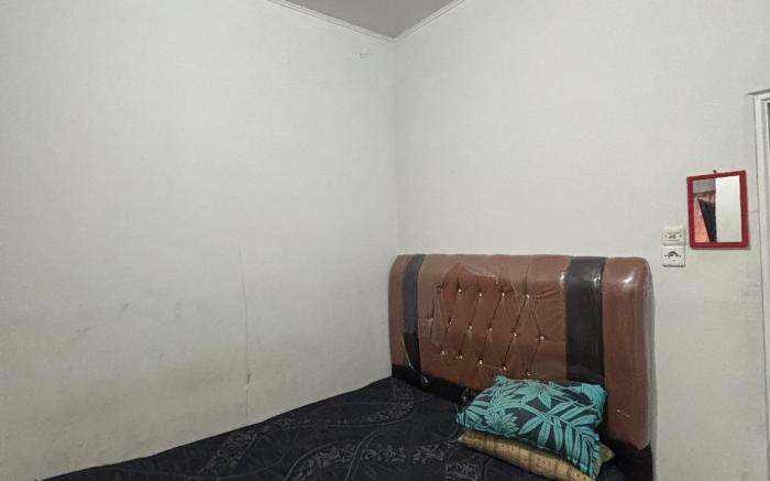OYO 94638 Surya Residence 2