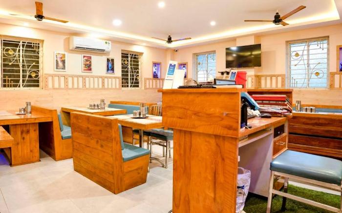 WOODEN PARK HOTEL