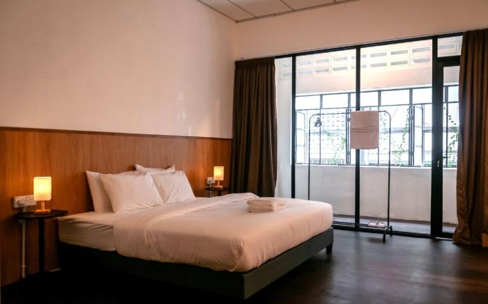 Aayu Chowrasta - 3 min walk to Penang Road Chendul