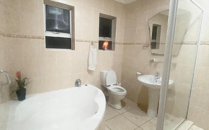 Tranquil Retreat in Rondebosch