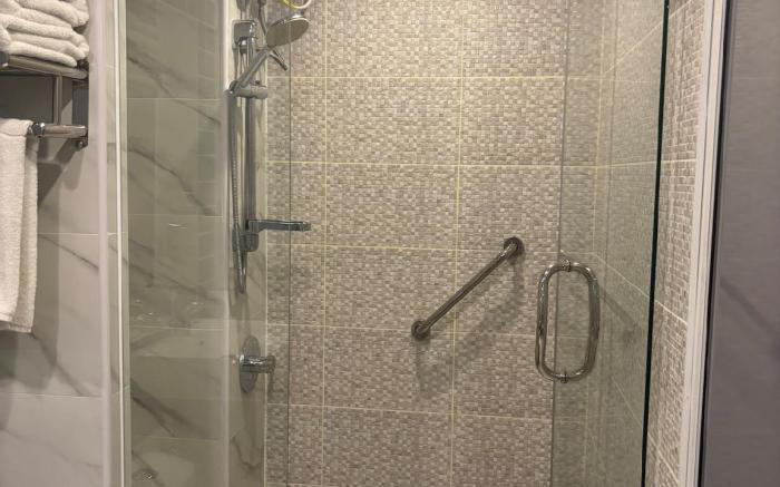 D eco wellnes center