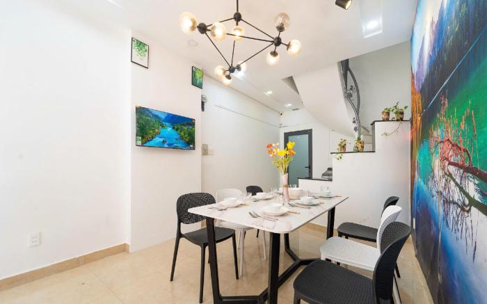 Group Friendly Home - Bui Vien, District 1, Saigon