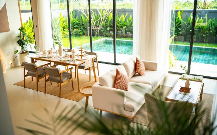 Long One pool villa