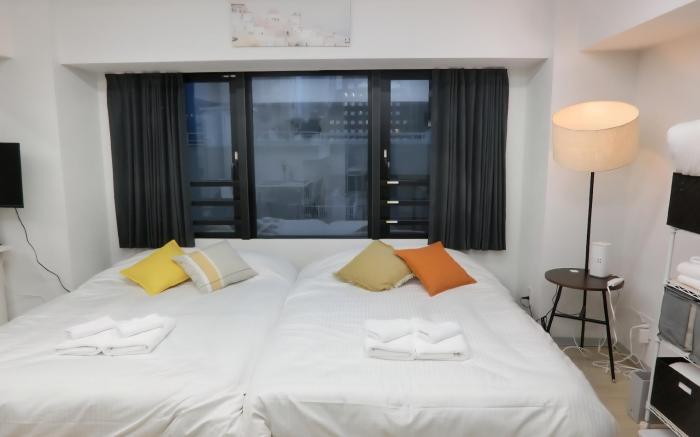 Experience the luxury of Tokyo in the Toranomon.