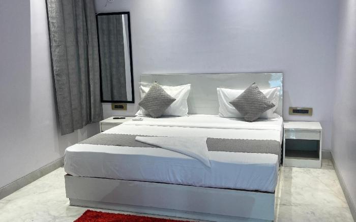 Hotel white House 