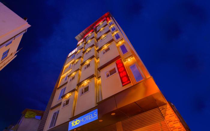 163 Chick Bazaar Road, Opp. Shivaji Road, Next To Shree Raj Lassi Bar, Shivaji Nagar, Bangalore, Kar