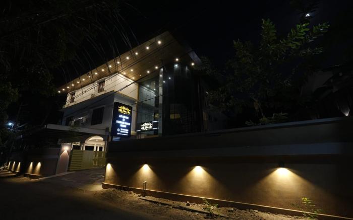 Adi Deva Inn