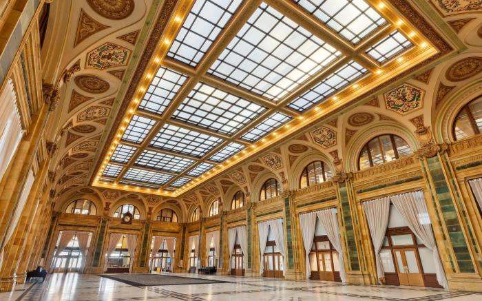 Placemakr Downtown Pittsburgh at The Pennsylvanian