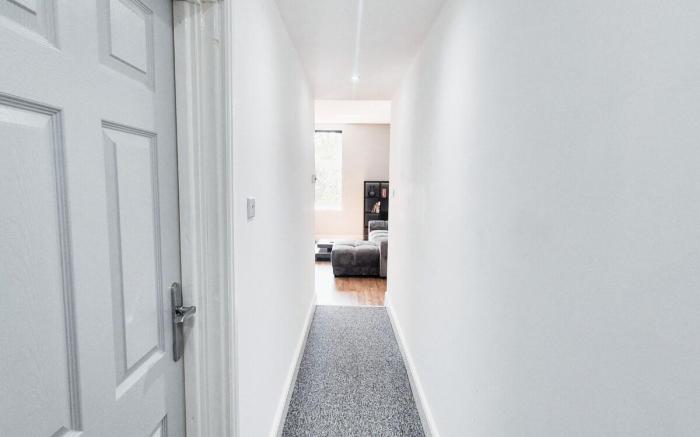 Stylish & Modern 2BR Flat nr Nottingham