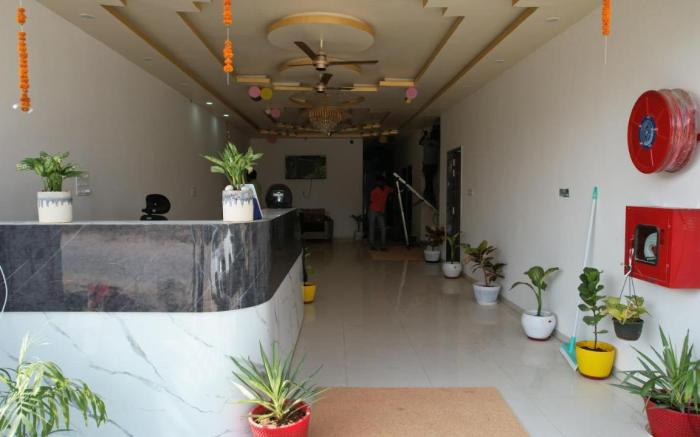 Madhav Palace